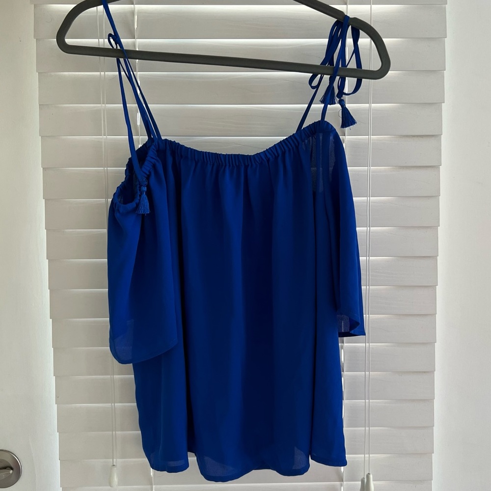 J Crew woman’s tie off the shoulder top. Blue size 10